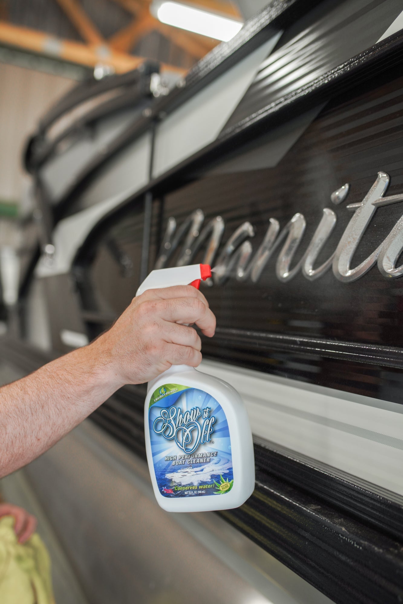Show It Off Boat Cleaner